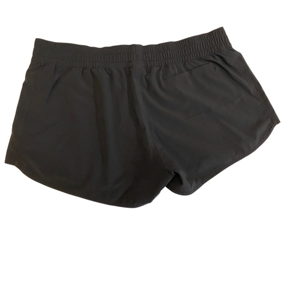 Volcom Shorts - Picture 2 of 6